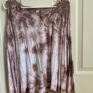 American eagle flowy tie-dye cold shoulder tee